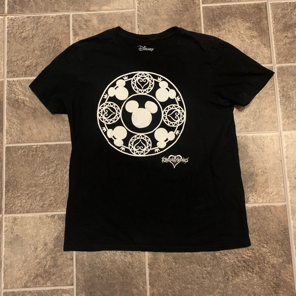 Disney Kingdom Hearts 2 Tee Sony PlayStation Game Graphic Shirt size Medium - Picture 1 of 5